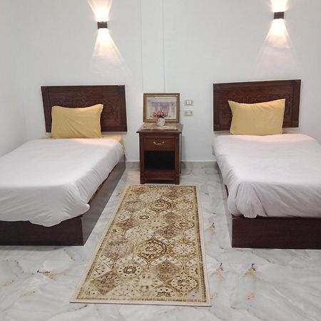 Kafret el-Gabal Abo Stait - Pyramid View Homestay المظهر الخارجي الصورة