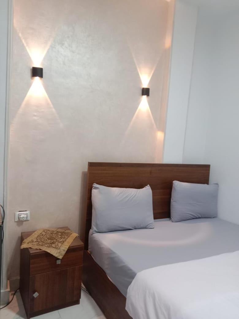 Kafret el-Gabal Abo Stait - Pyramid View Homestay المظهر الخارجي الصورة